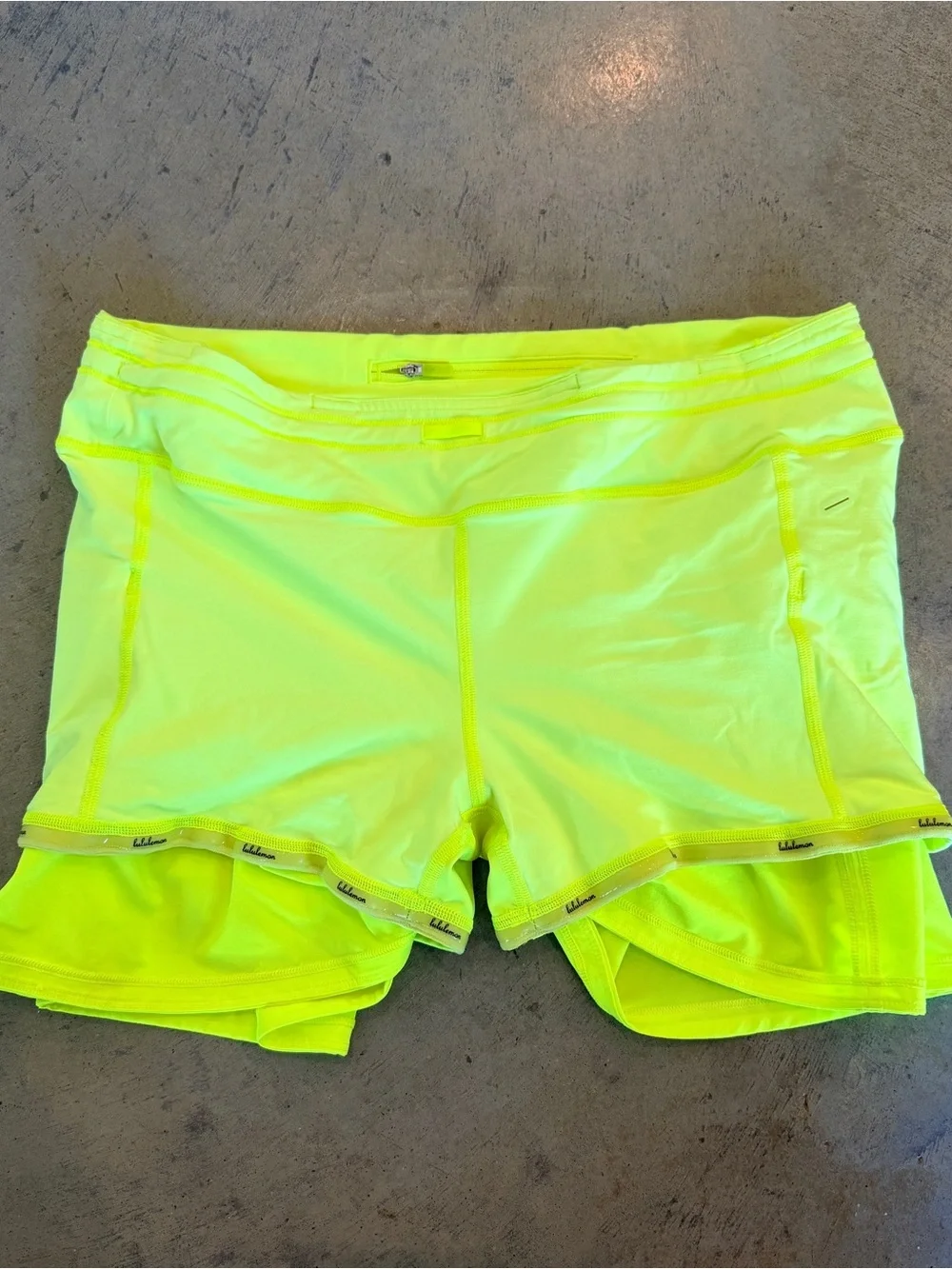 Lululemon Pace Rival Mid-Rise Skirt Highlight Yellow Skort Size 10 Tennis